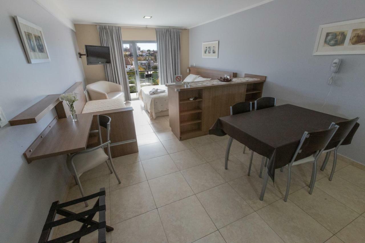 Apart Hotel Rivadavia 815 Neuquén Eksteriør bilde